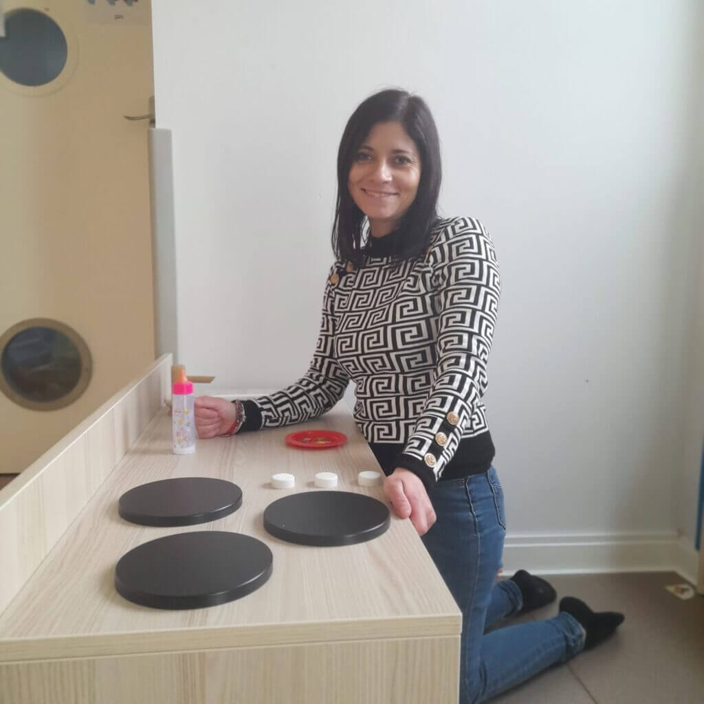 Elodie animatrice petite enfance chez Chemins enchantés